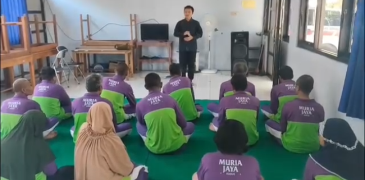 Kegiatan pelatihan keterampilan seni teater